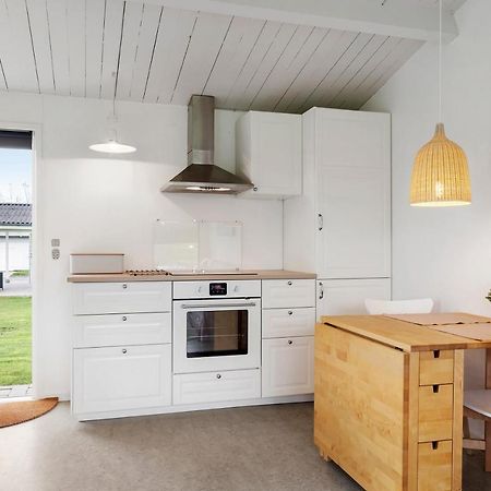 Cozy 2-Bedroom J Seaside Escape At Summerhouse Brenderup Eksteriør billede