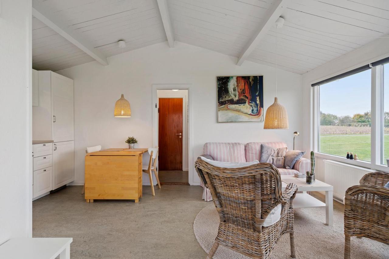 Cozy 2-Bedroom J Seaside Escape At Summerhouse Brenderup Eksteriør billede