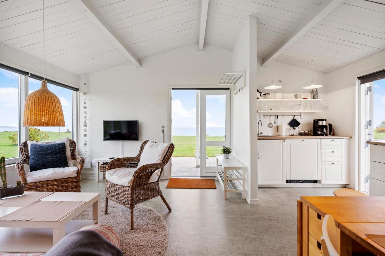 Cozy 2-Bedroom J Seaside Escape At Summerhouse Brenderup Eksteriør billede